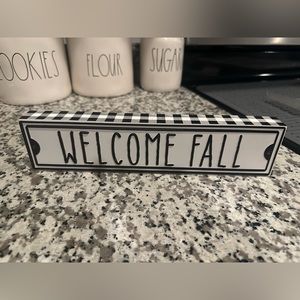 Buffalo plaid welcome fall sign